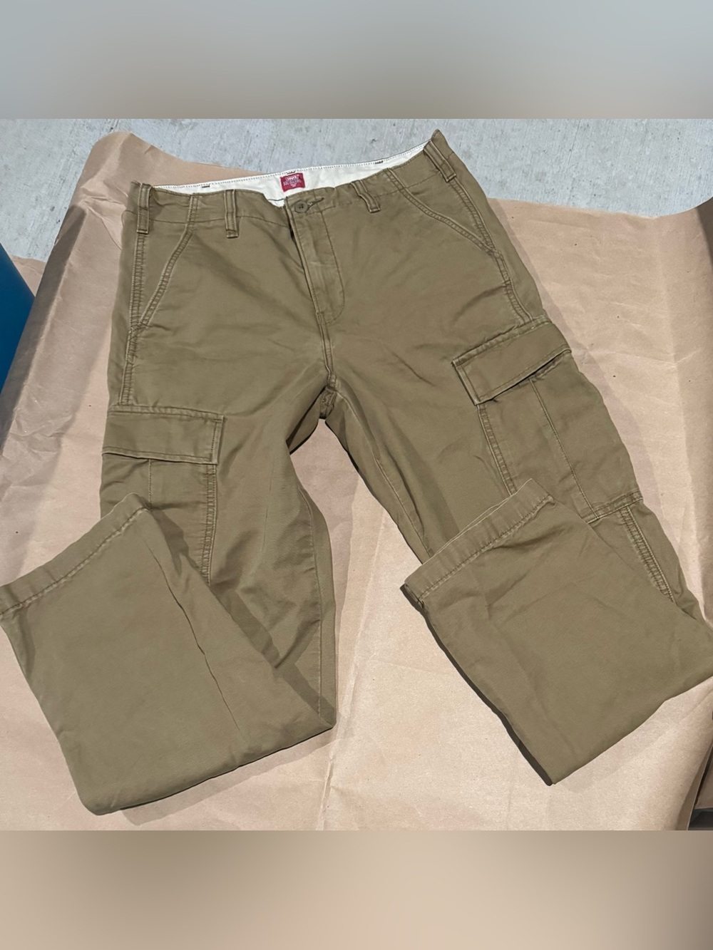 Levi’s XX Cargo Straight Pants Men’s W32 L32 Khaki Utility Cargo pants  EUC